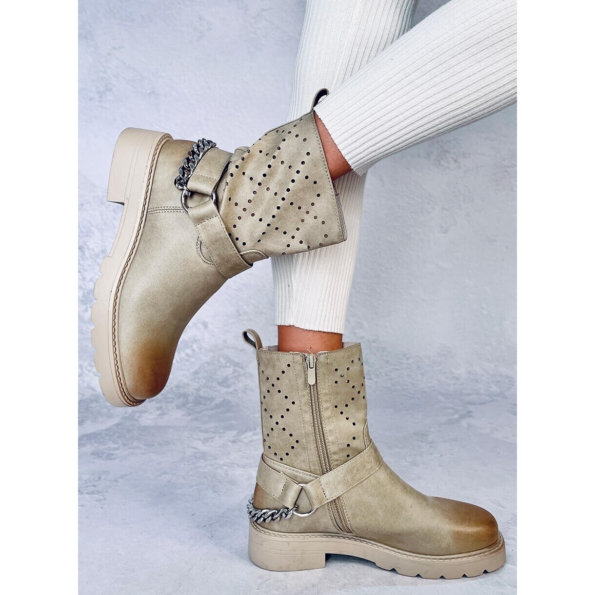 bottines ajourées beige