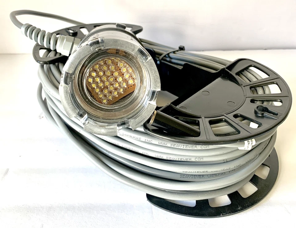 Sea Viewer Electronic Underwater 6000 HD Sea-Light LED Drop Systems con Sea-Tail Foto 2 de 4