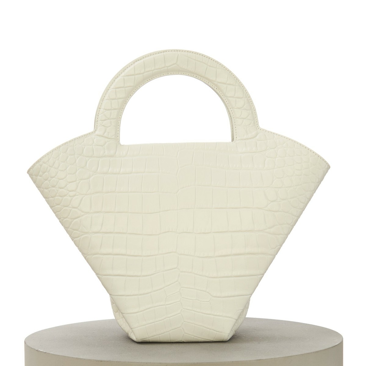 BOTTEGA VENETA ショルダーバッグ 【がーどまん愛用】 BOTTEGA VENETA ミニ ウォレス ショルダーバッグ ブラック ゴールド