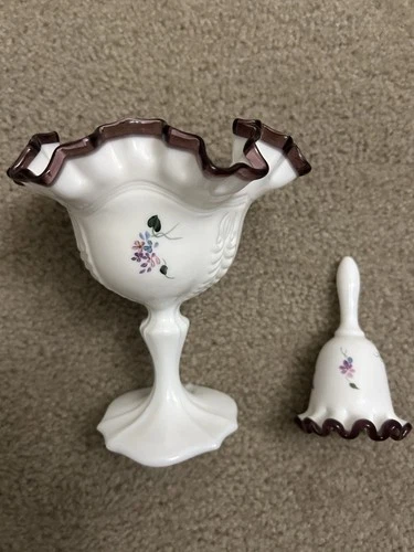 New ListingVase Hand Painted Signed D. Cutshaw And Bell Signed P. Hayhurst