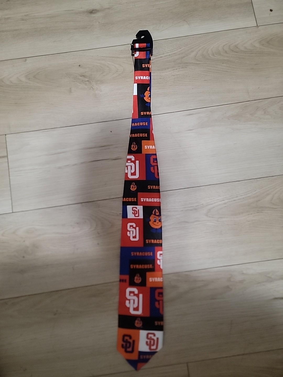 Foto 1 di 5