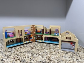 Lego Simpsons House. Missing Garage Door, Some Minifigs, And Some Car Pieces.