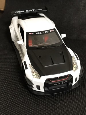 R35 1/24 diecast el car, lights on, engine sound playback gimmick, item,