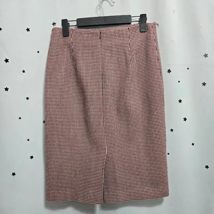 Jigott Checked Pattern Suit Two-Piece Set, Size 88 - image 4