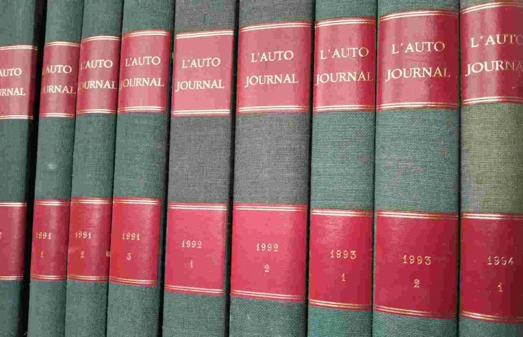 ▄▀▄ Revue L' Auto-journal Année 1983 - Du N°12 au 22 (Edition relié) ▄▀▄ - Photo 1/1