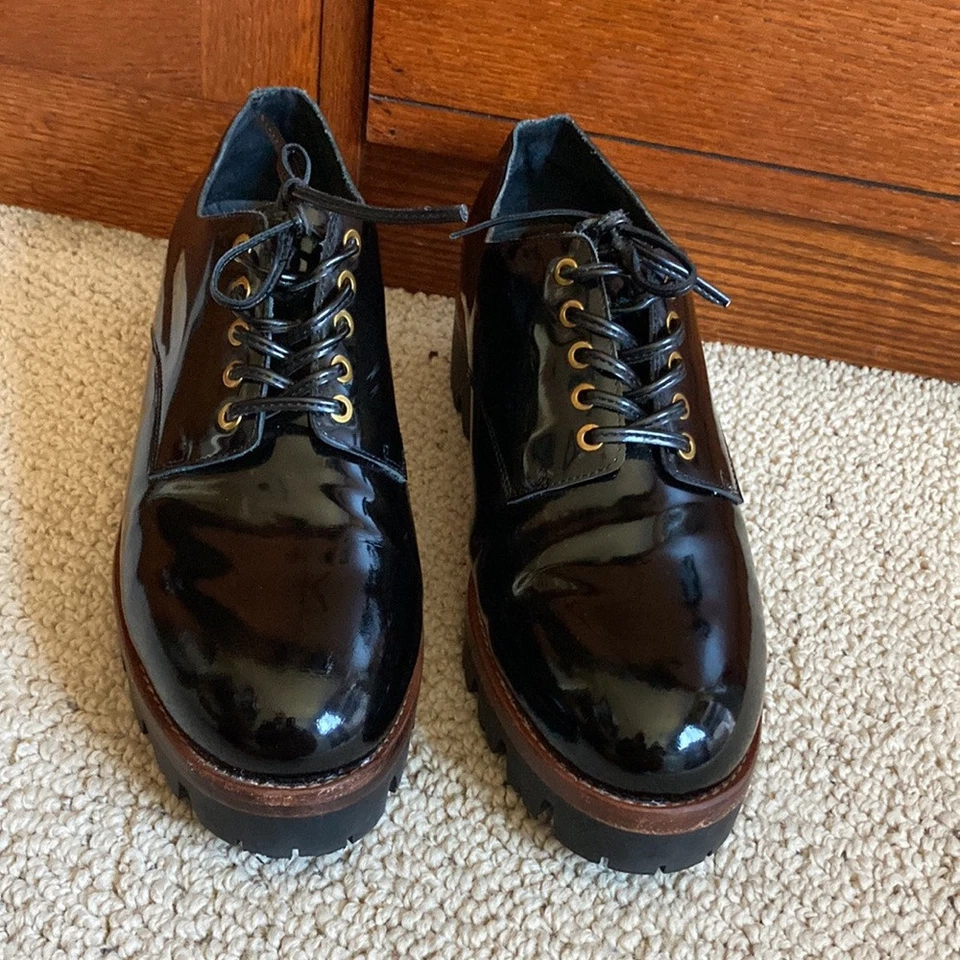 Jeffrey Campbell Black Patent Leather Women Size 11  EU 41.5 Lug Sole Dress Shoe - Image 4 of 4