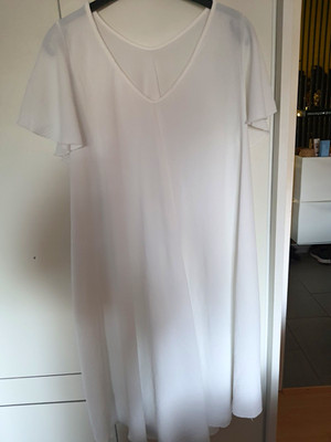 Made in Italy Damen Kleid Gr.52 weiß A-Linie lang V-Ausschnitt Kurzarm uni