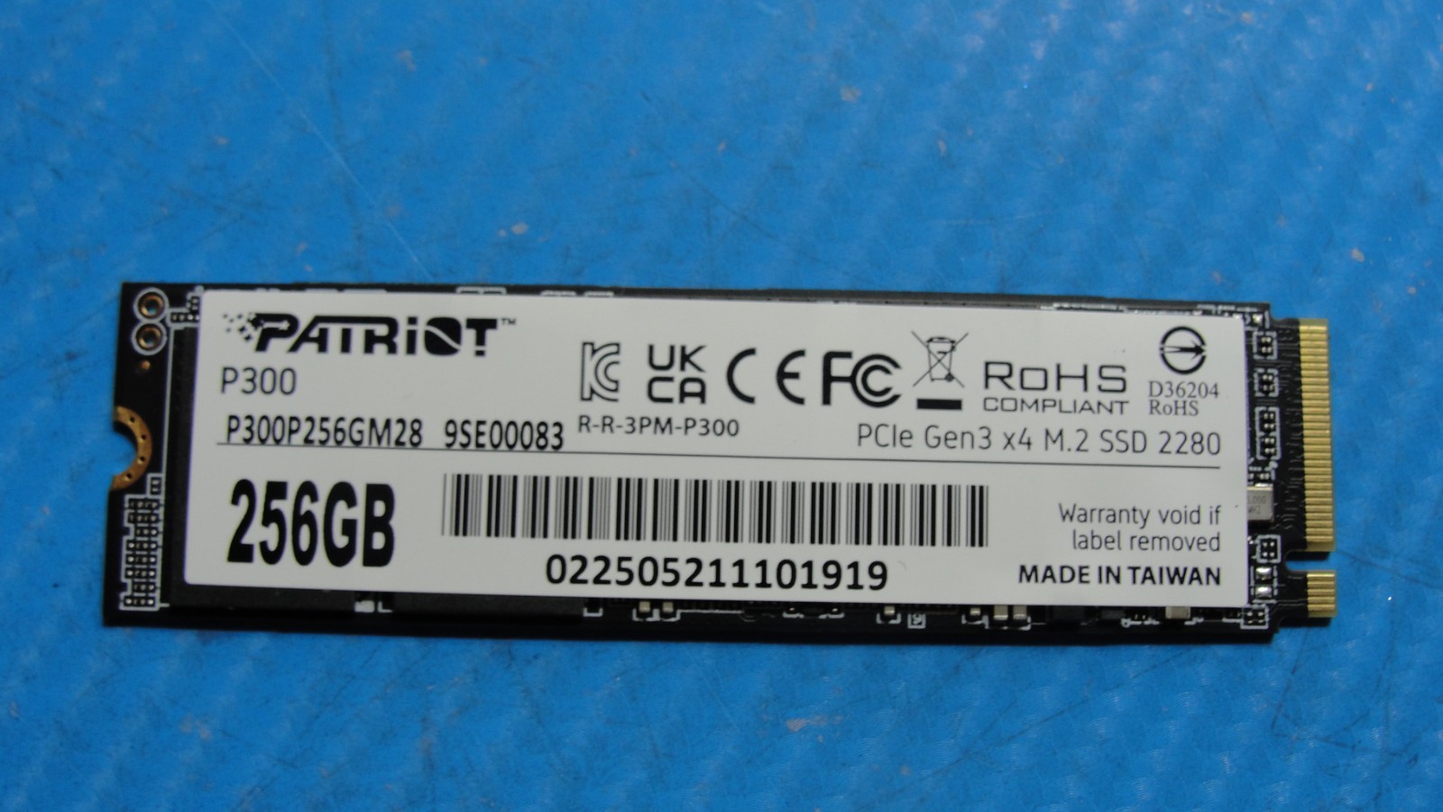 Lenovo 14s Yoga ITL Patriot 256GB NVMe M.2 SSD Solid State Drive P300P256GM28