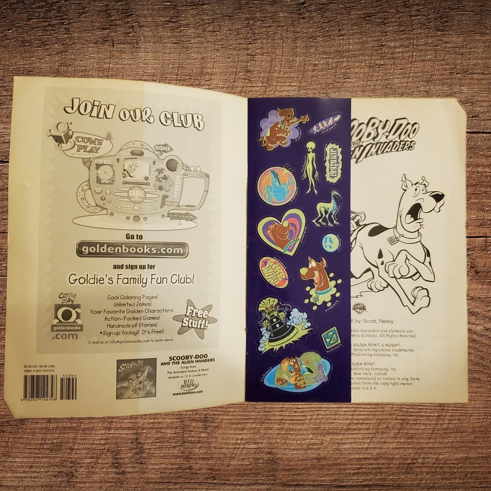 Винтажный Книга Golden Books Y2K 2000 Scooby Doo & Alien Invaders светится в темноте... - Изображение 2 из 4