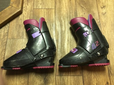 retro ski boots