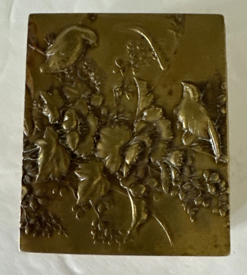 ANTIQUE JAPANESE STAMP BOX MEIJI PERIOD 1868-1912 MIXED METAL COPPER ON BRASS - Image 3 of 4