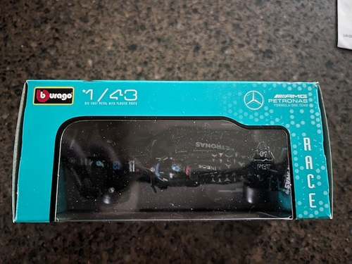 Burago Mercedes-AMG F1 W14 E Performance #44 Lewis Hamilton 1/43 Scale - Picture 8 of 8