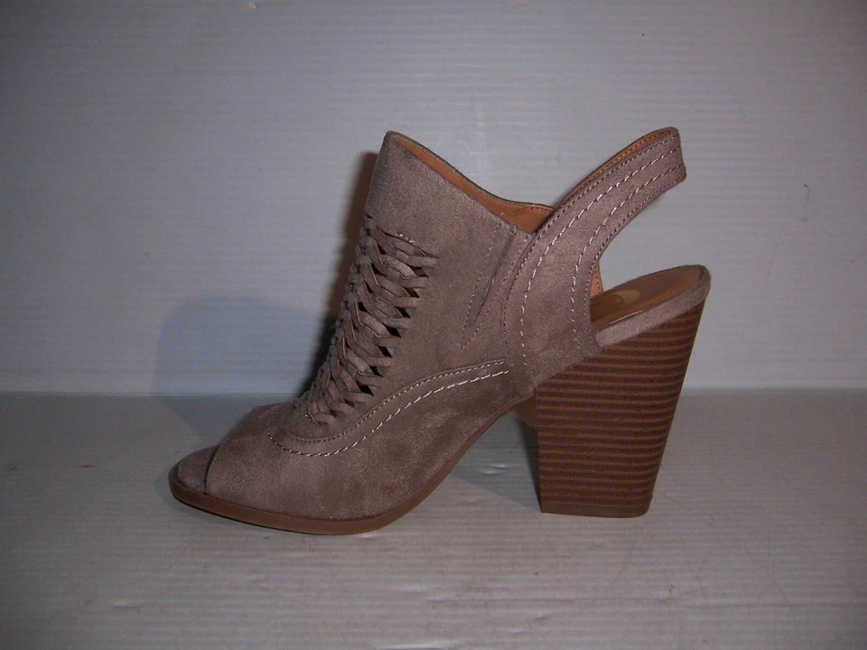 Not Rated My Sweet Time Women's Taupe Peep Toe Booties Ankle Boots Size 9M NEW! - Image 4 of 4