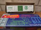 Roundhouse Mdw boxcar new Ho scale train