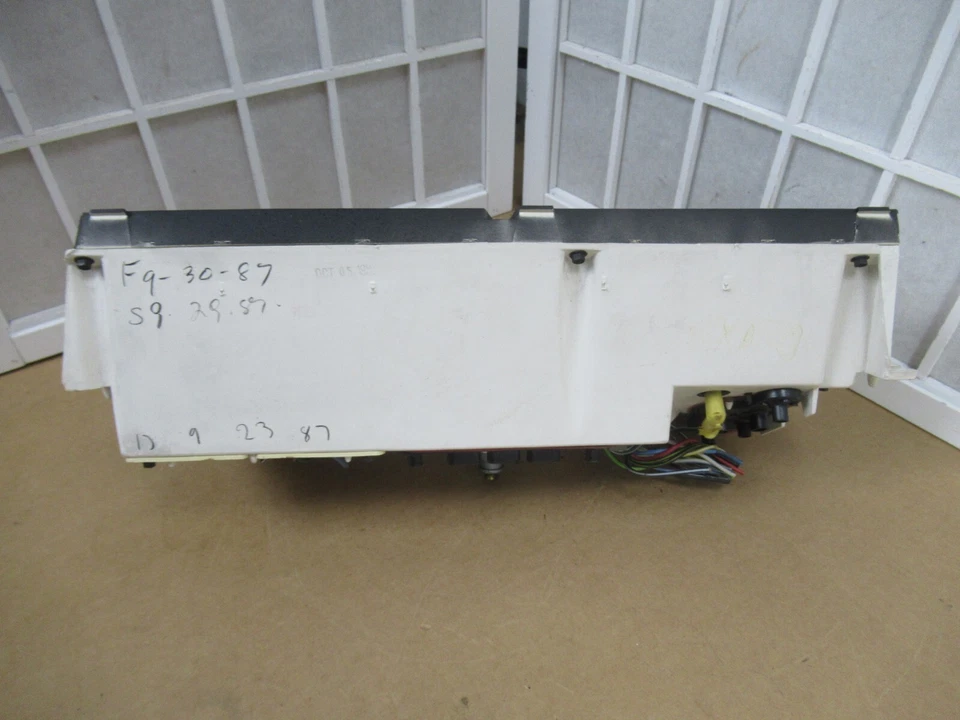 Спидометр приборный цифровой для приборной панели 81-89 Lincoln Town Car от оригинального производителя - Изображение 3 из 4