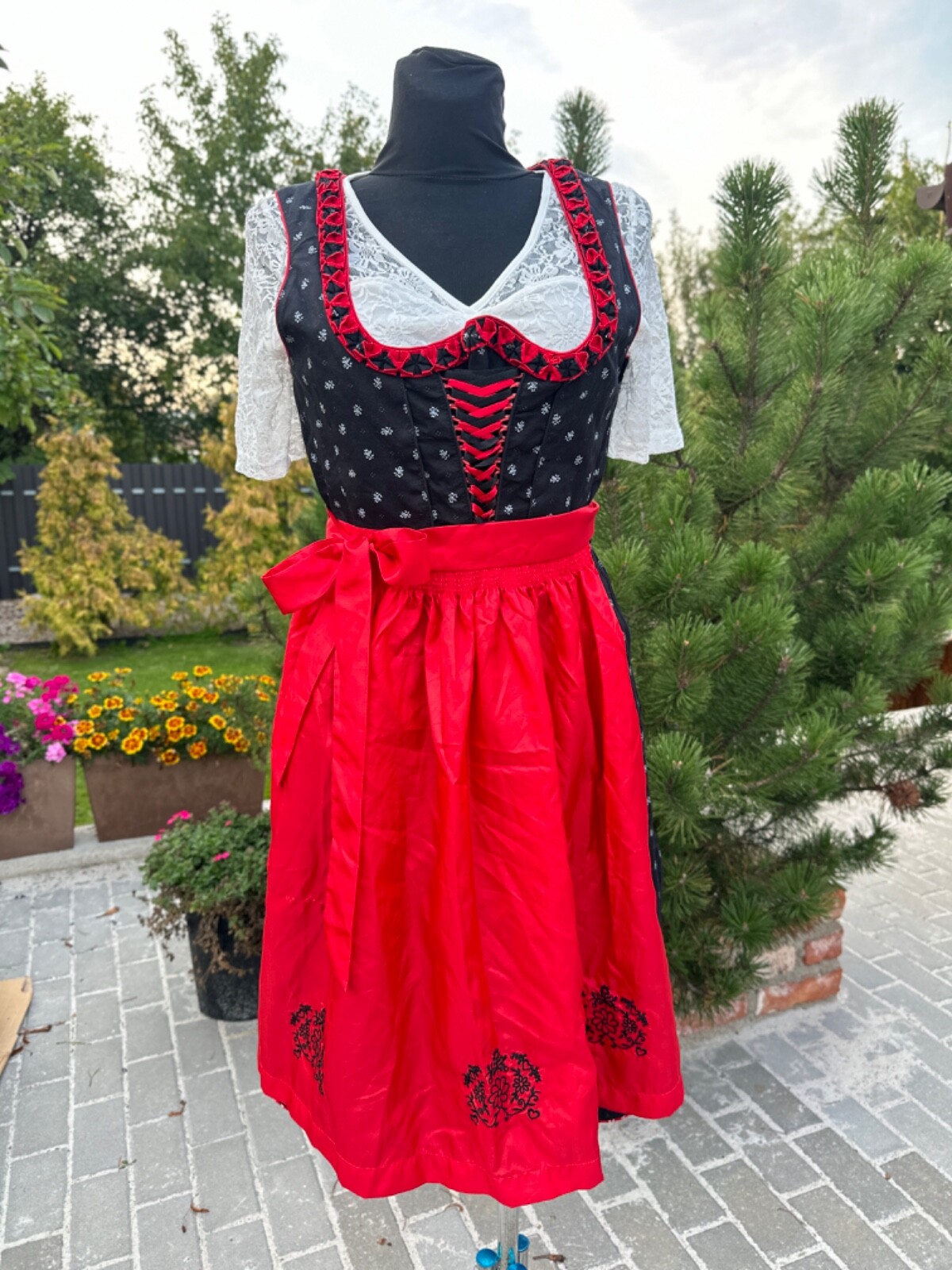 Foto 1 di 6