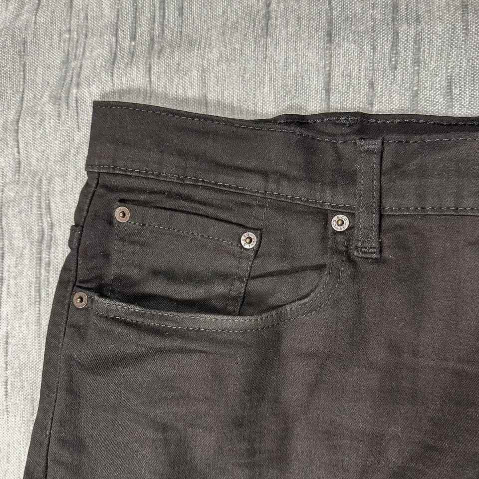 Levi's Denim Shorts Mens 46 Black 5-Pocket Red Tab Zip Fly Casual - Image 2 of 4