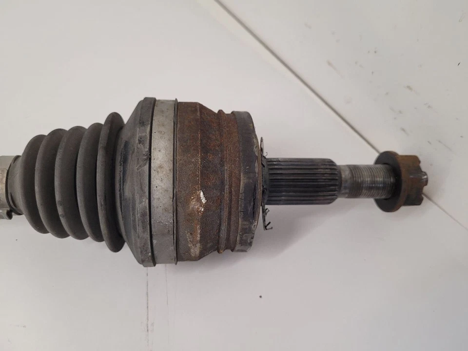 Chrysler 300 RH 2005-2008 eje de pasajero eje trasero 5,7 L tracción trasera 05126332AA Foto 2 de 4