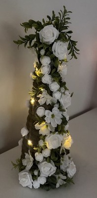 Handmade Decorative Yarn Tree White Lights & Roses Wedding Decoration