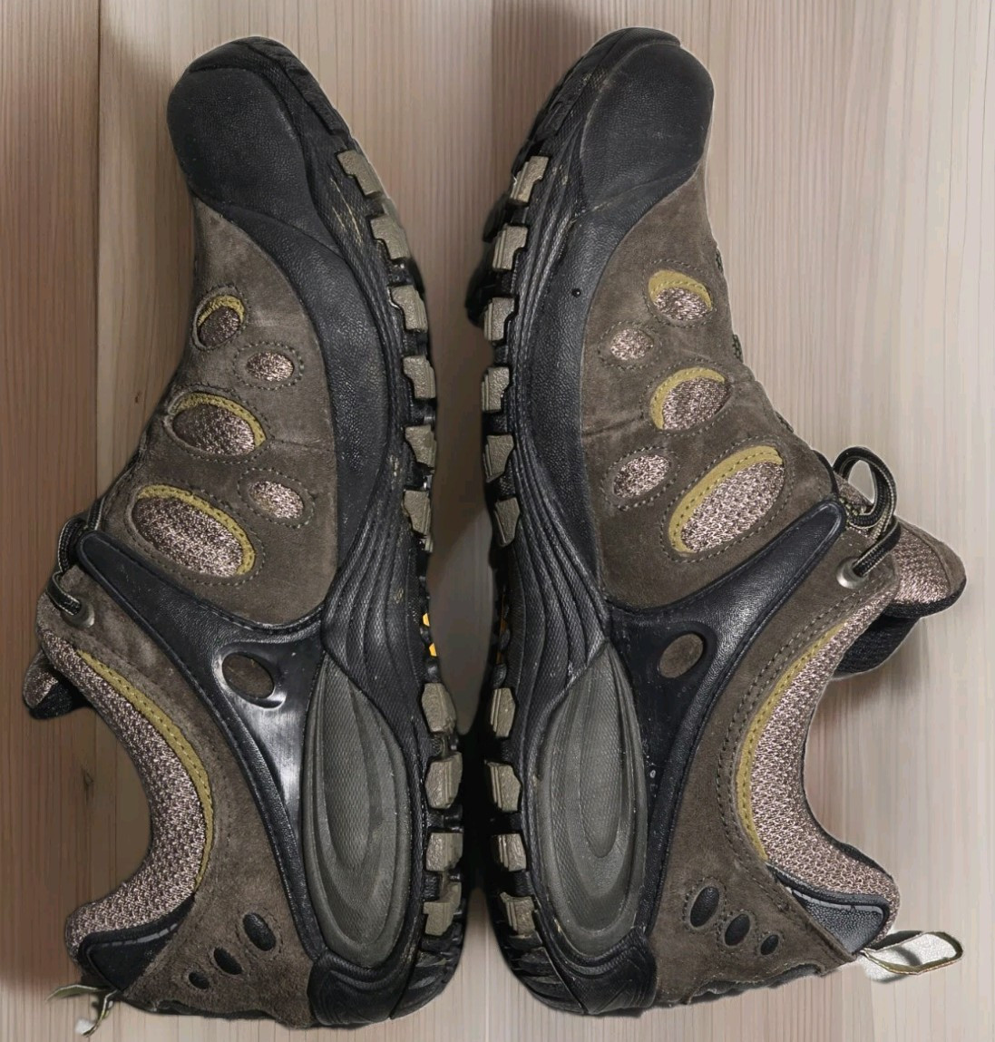 Merrell CHAMELEON EVO GTX Gore-Tex/Vibram J87465 XCR Hiking  display picture 3