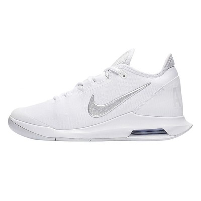 nikecourt air max wildcard women's tennis shoe