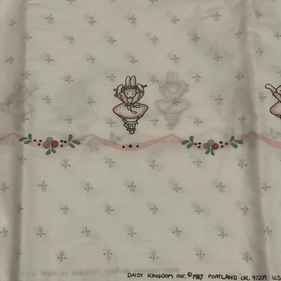 复古 1987 Daisy Kingdom 芭蕾舞兔子粉色边框棉织物 — 第 2/4 张图片