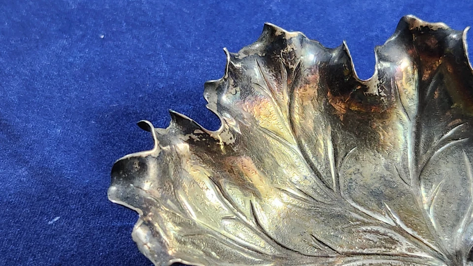 Buccelatti Italia Plata de Ley 925 Pequeña Hoja de Vid Tazón Tuerca Plato De Colección Foto 3 de 4