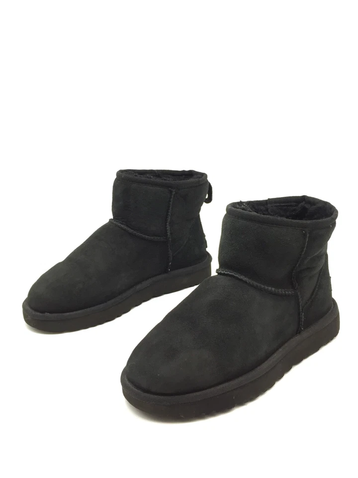 UGG Classic Mini II, foto 1 de 5