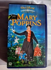 WALT DISNEY VHS VIDEO.. MARY POPPINS.
