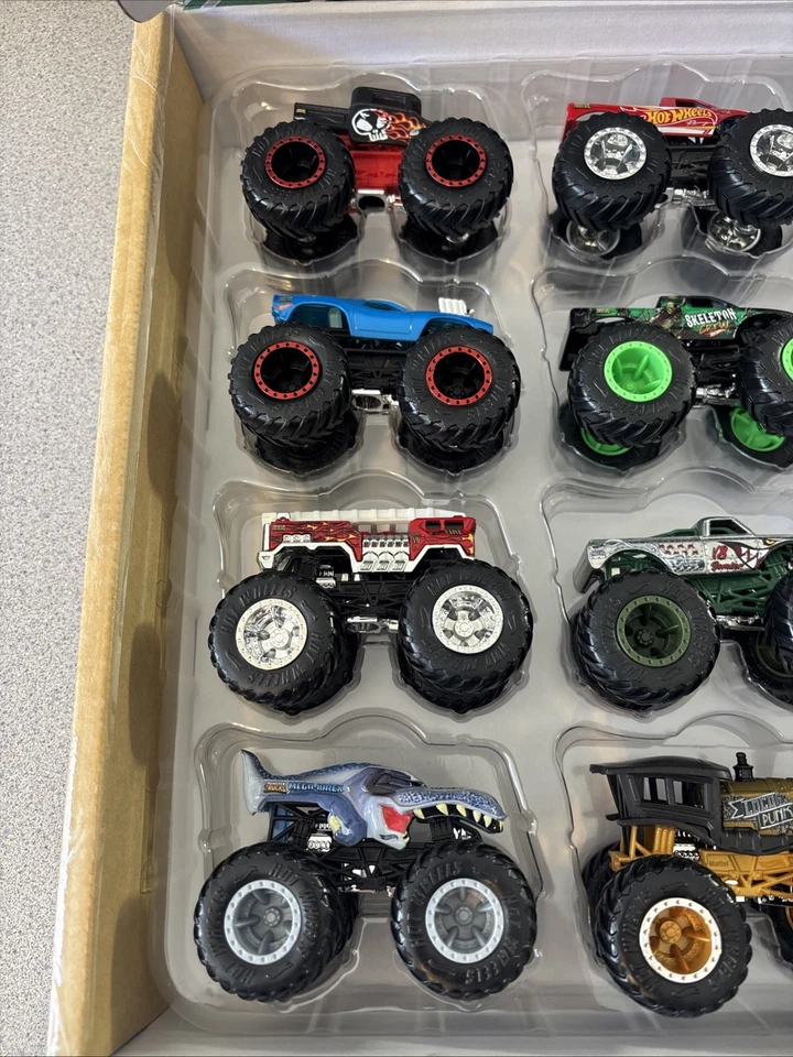 Hot Wheels Monster Trucks Ultimate Chaos 12 pack IN BOX - Image 4 of 4