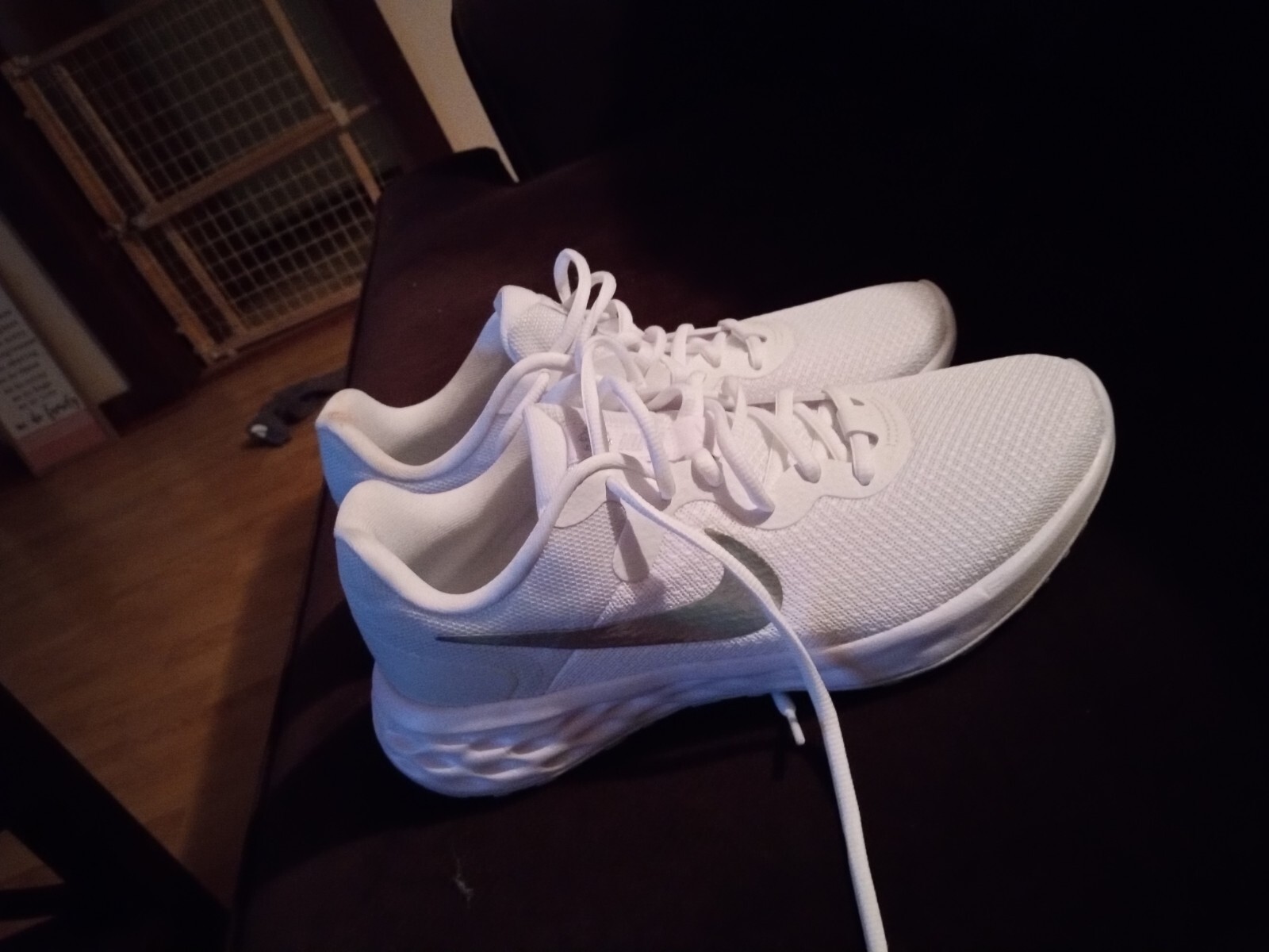 Nike Running Shoes 8 And 1/2-image