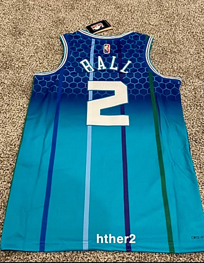 Nike Men's Charlotte Hornets Lamelo Ball Swingman Jersey