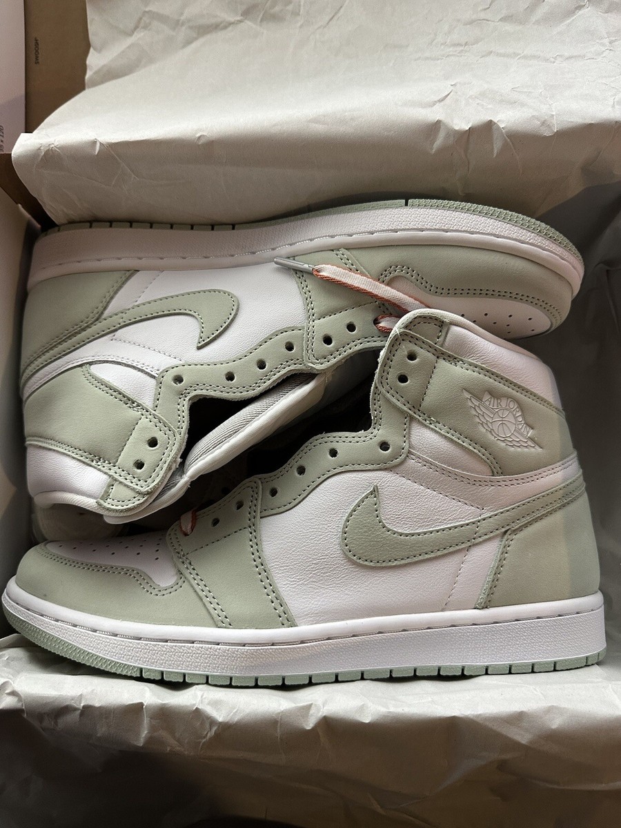 W Size 11 M Size Jordan Retro High OG Seafoam 2021 W