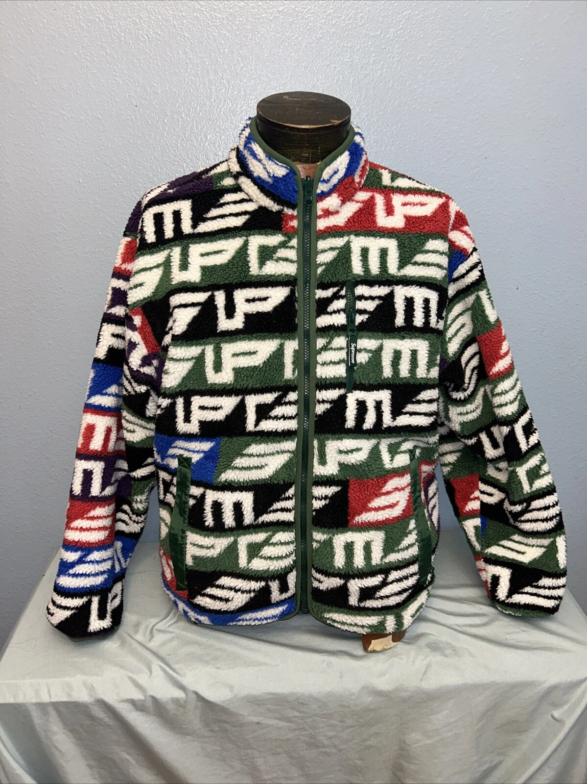 VESTE POLAIRE COUPE VENT RÉVERSIBLE SUPREME GEO occasion en l'état grande