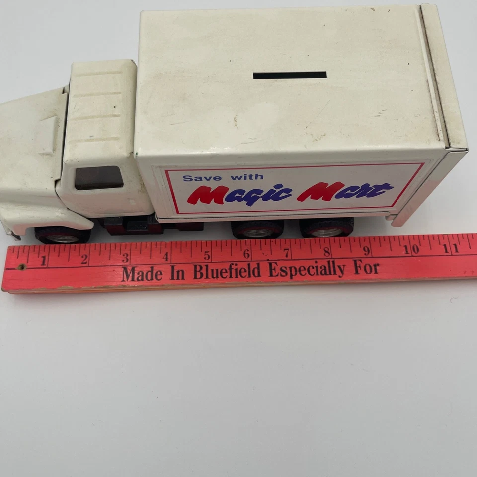 Camión de reparto Magic Mart ERTL International Cab de colección escaso banco fundido a presión EE. UU. Foto 2 de 4