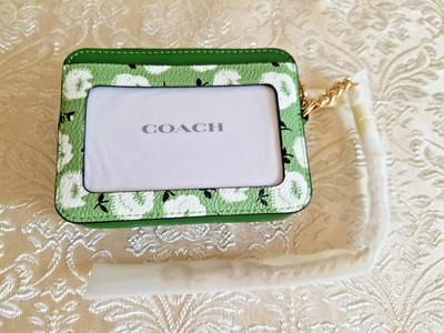 Coach Zip Card Case with Floral Print Small Wallet Kelly Green