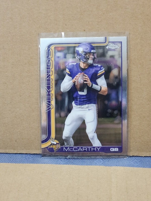 2025 Topps Chrome - J.J. McCarthy #199 Minnesota Vikings