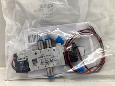 Festo VUVG-L10-T32C-AT-Q6H-U-1L1L Solenoid Valve Fast Shipping