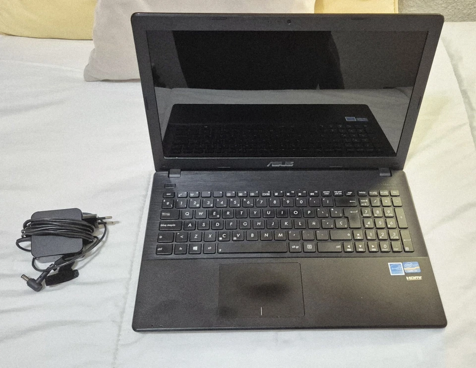 Portátil ASUS X551CA - Windows 10 Instalado - Imagen 2 de 4