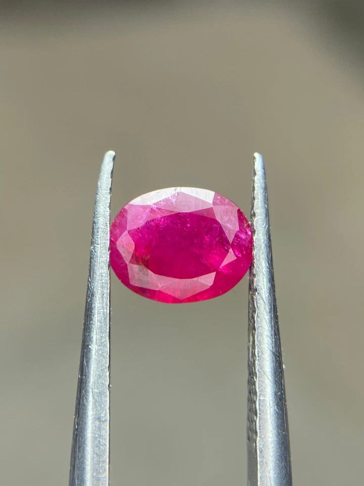 1.20ct | Natural Red Ruby Ovel Cut, Loose Gemstone | Jegdalak, Afghanistan. - Image 4 of 4