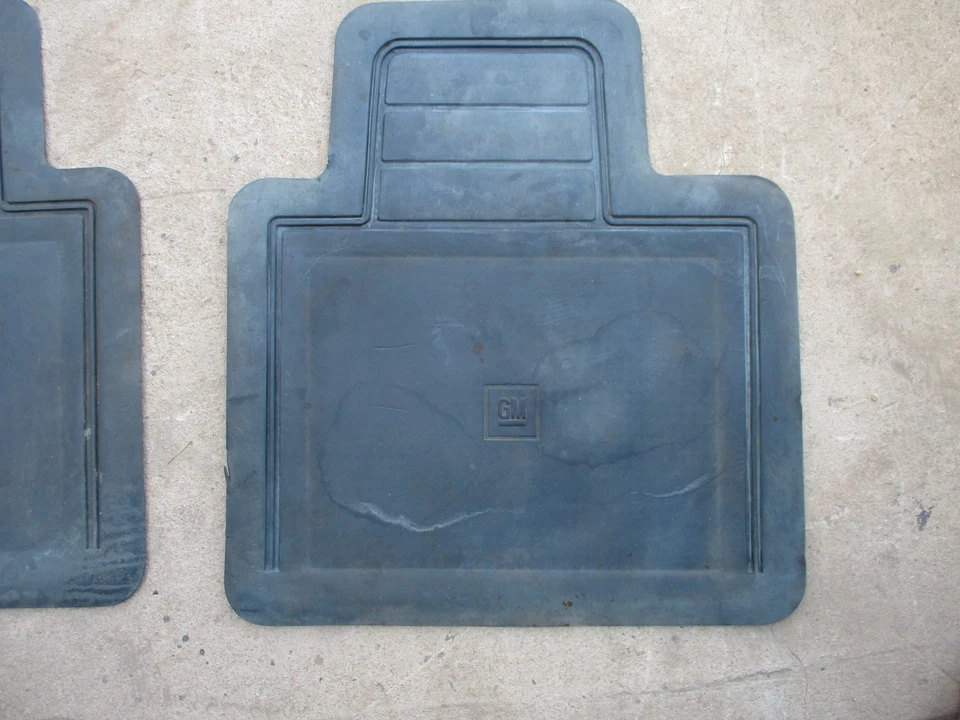 88 89 90 91 92 93 94 95 96 9798 CHEVY GMC TRUCK BLUE OBS FLOOR MATS EXTENDED CAB - Изображение 2 из 4