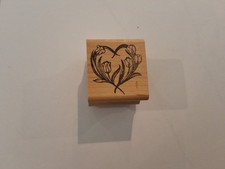 Vintage Tulip Heart Wreath Wood Mount Rubber Stamp