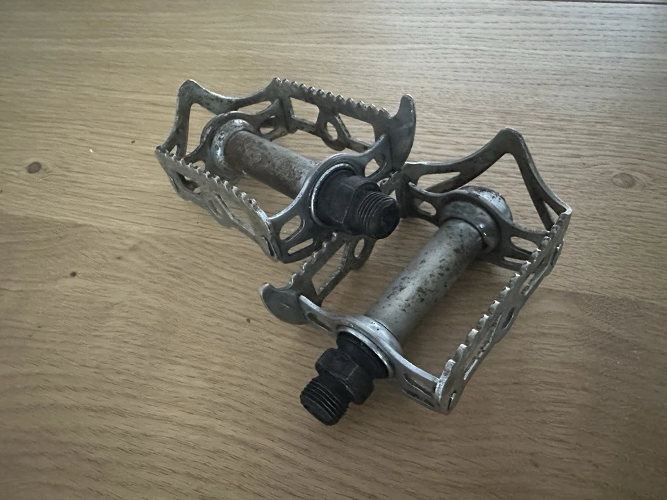 Raleigh 501 Chrome Quill Pedals 9/16" Vintage Retro Steel Road Racing Bike 1960s - Image 3 of 3