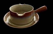 Mikasa Country Cabin PF852 Potters Art Ben Seibel Gravy Boat & Underplate EUC