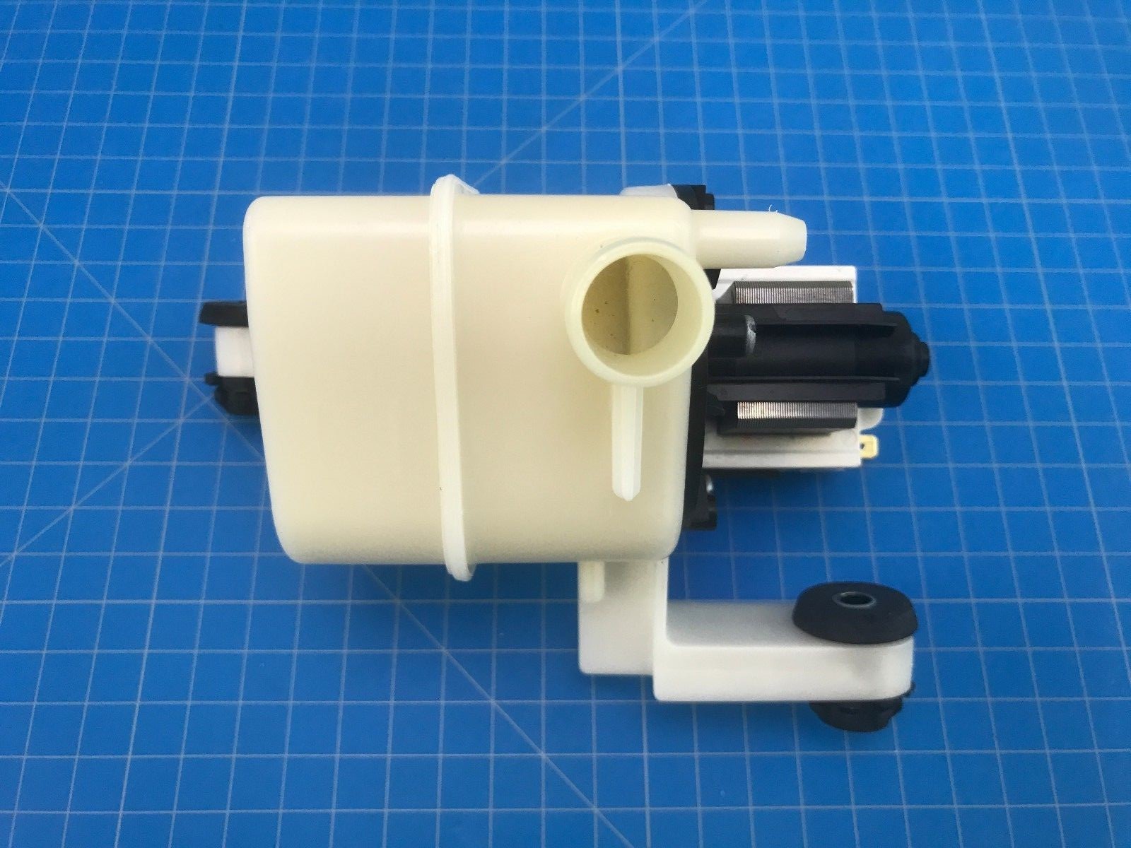 Genuine LG Pedestal Washer Drain Pump Assembly AHA74453902 EAU62263308