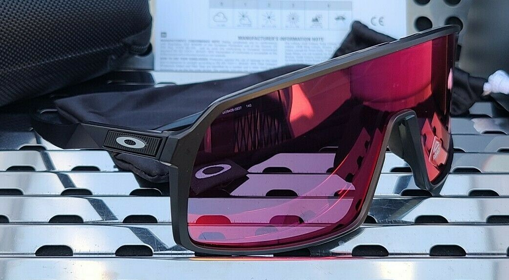 小物 OAKLEY SUTRO OO9406-0837 Oakley OO9406 Sutro L (0 - 137) with Violet lenses and Black