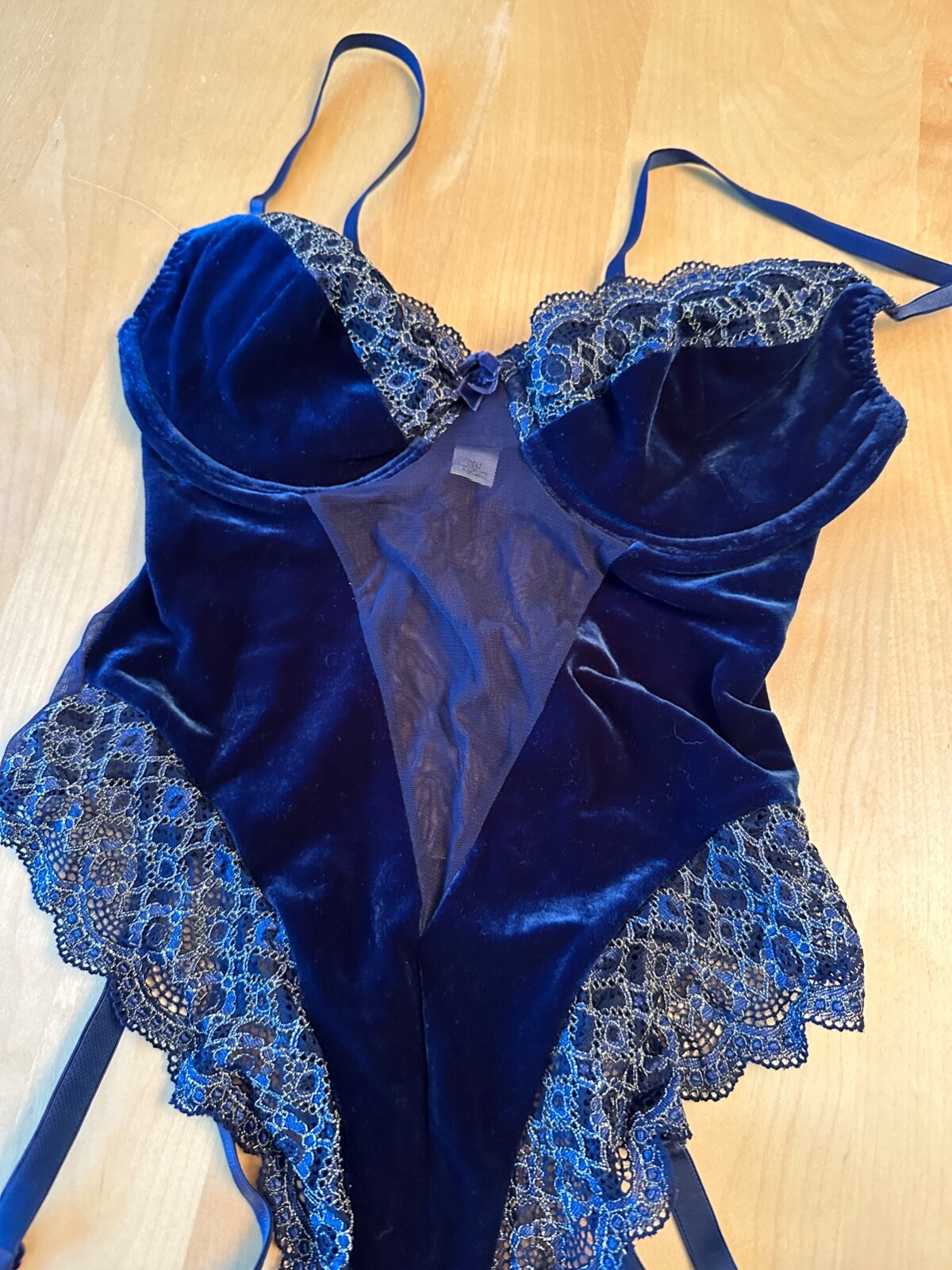 VICTORIA’S SECRET BLUE LACE VELVET BUSTIER BODYSUIT TEDDY GARTER BELT