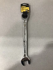 DeWalt DWMT75232OSP 1-1/8" X 1-1/8" SAE Ratcheting Combination Wrench 14-1/8" L