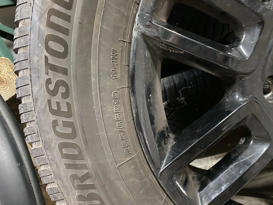 Land Rover Defender ab 2020 L663 Winterreifen Komplettrad Bridgestone 4 Stück - Bild 4 von 4