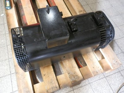 AMK DH13-100-4-IOF SERVO MOTOR 15KW 1500/4000min